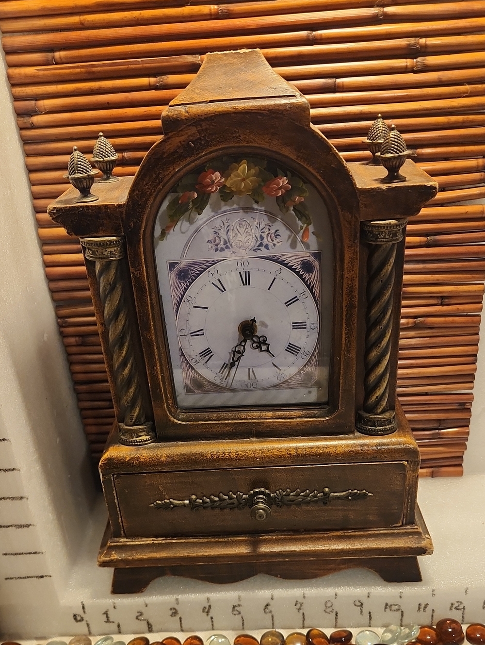 horloge de cheminée en bois de style vintage